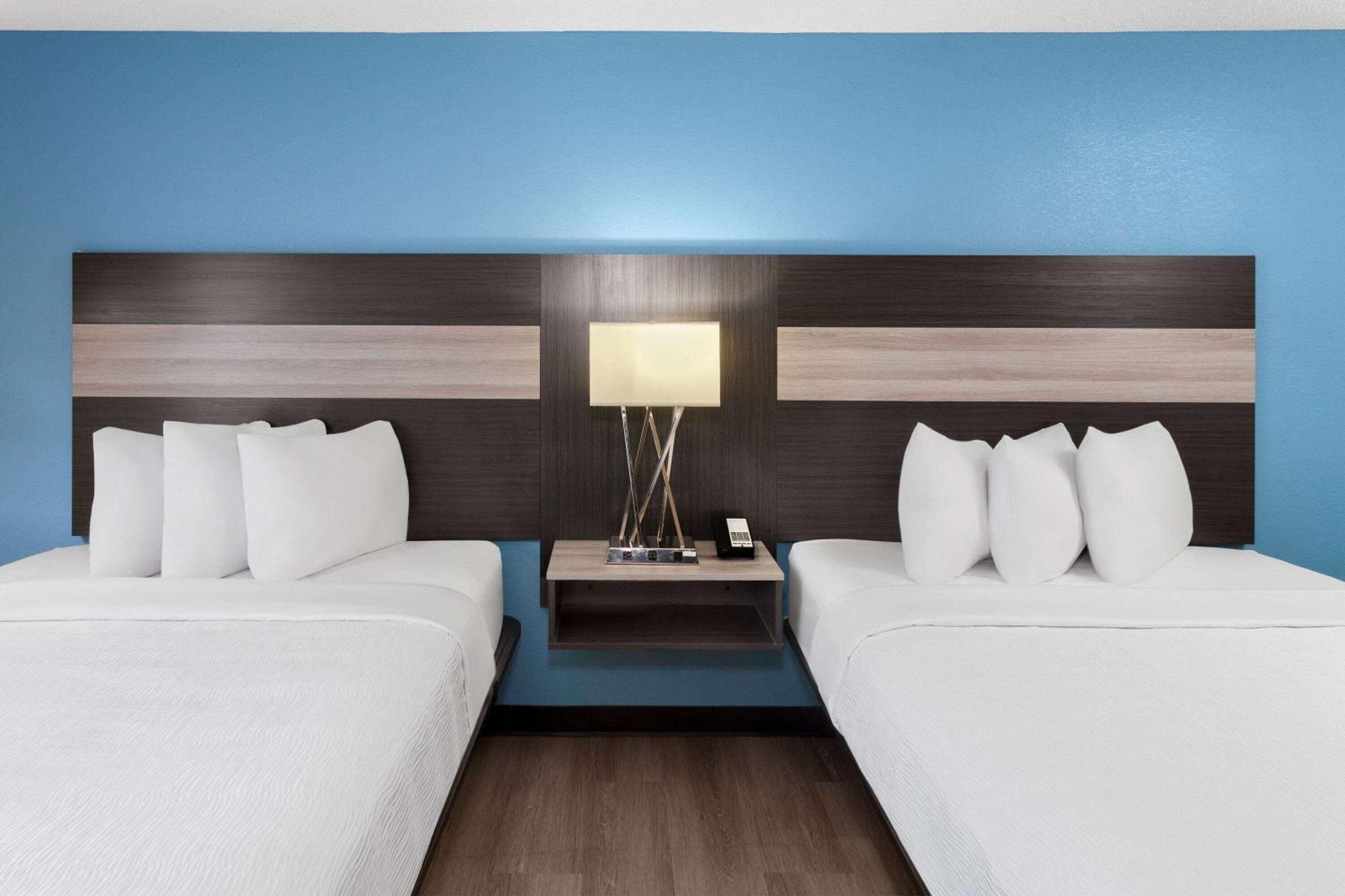 Baymont By Wyndham Copley Akron Buitenkant foto